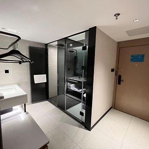 Guangzhou Yilin Hotel - Xiaogang Metro Store